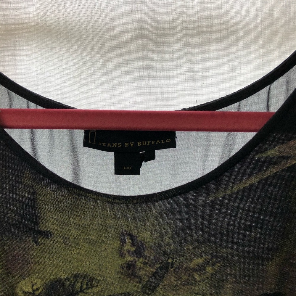 Shirt - Picture 5 of 5